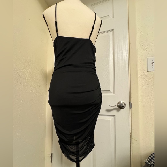 BP Ruched LBD size M - Picture 5 of 6
